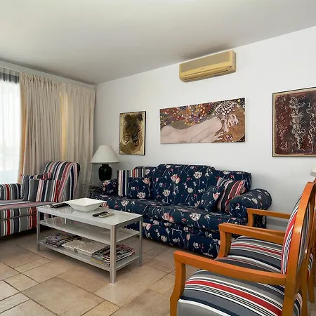 Klein Villa *